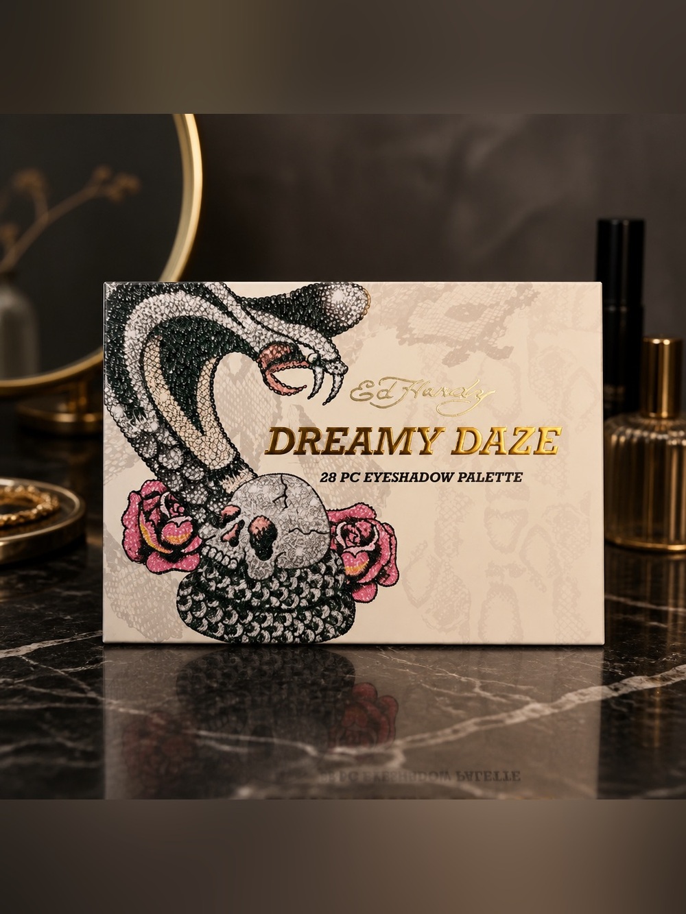Ed Hardy Dreamy Daze 28 Pc Eyeshadow Palette New
